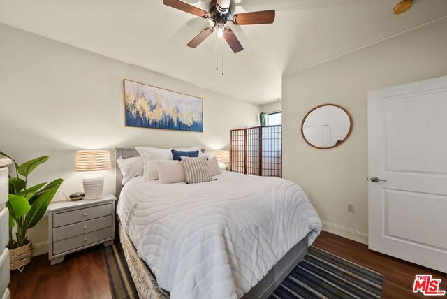 6938 Laurel Canyon Boulevard 310, North Hollywood, CA 91605