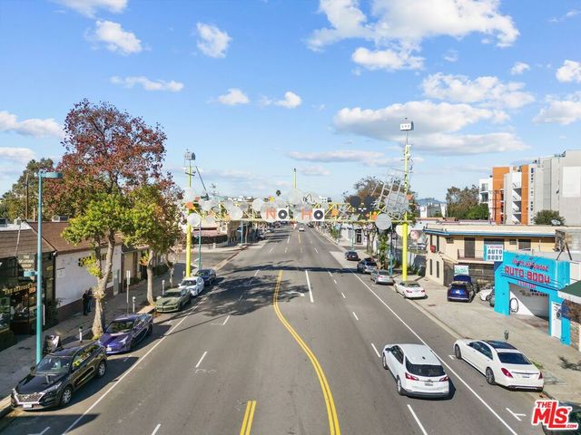 6938 Laurel Canyon Boulevard 310, North Hollywood, CA 91605