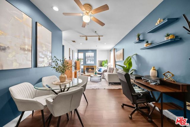 6938 Laurel Canyon Boulevard 310, North Hollywood, CA 91605