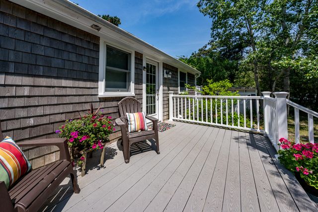 110 Wixom Avenue, Wellfleet, MA 02667