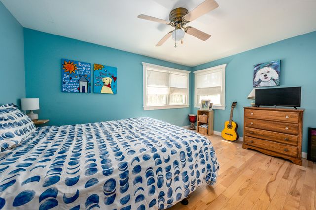110 Wixom Avenue, Wellfleet, MA 02667