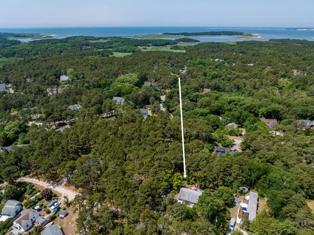 110 Wixom Avenue, Wellfleet, MA 02667