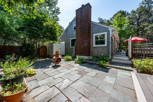 110 Wixom Avenue, Wellfleet, MA 02667