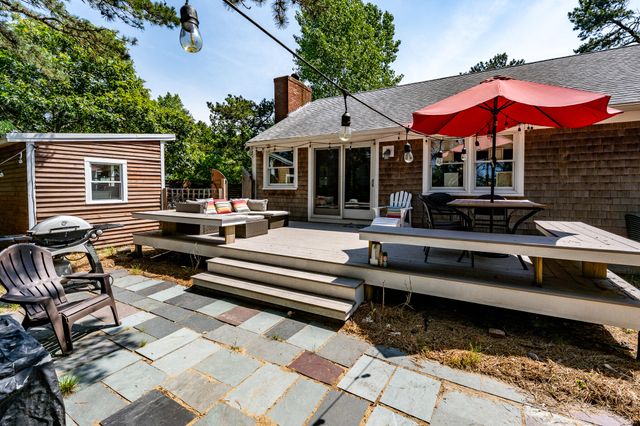 110 Wixom Avenue, Wellfleet, MA 02667