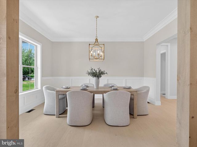 297 SARSEN DR, Lititz, PA 17543