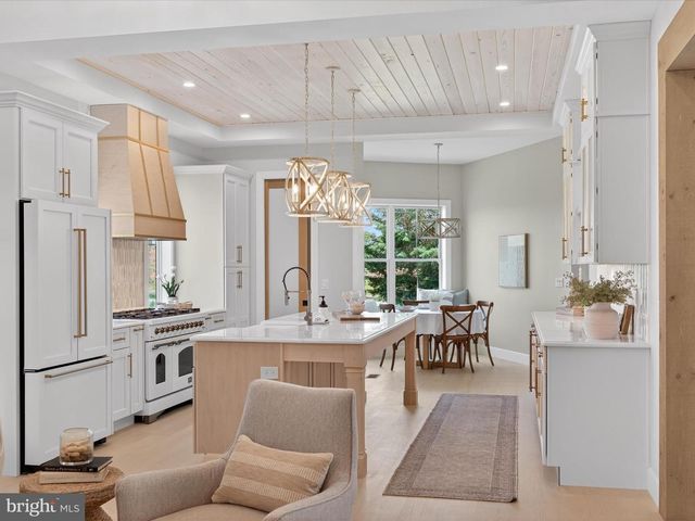 297 SARSEN DR, Lititz, PA 17543