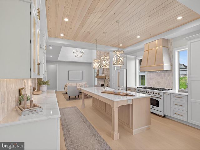 297 SARSEN DR, Lititz, PA 17543