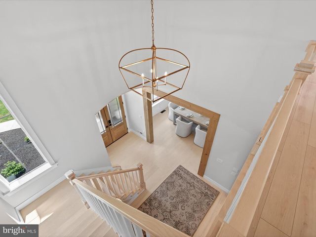 297 SARSEN DR, Lititz, PA 17543