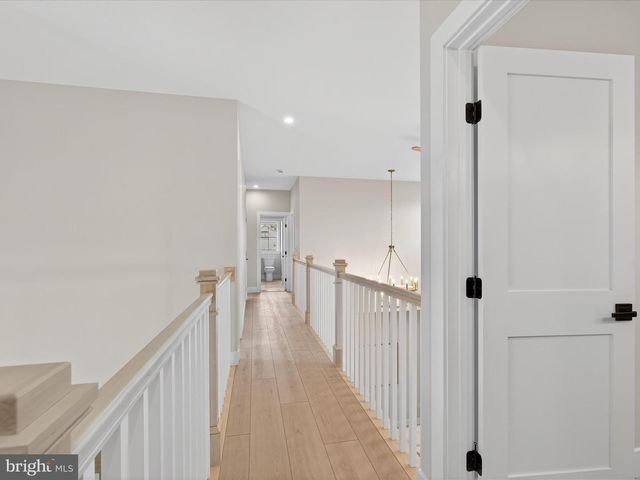 297 SARSEN DR, Lititz, PA 17543