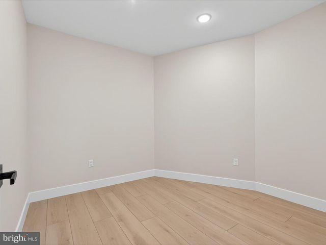 297 SARSEN DR, Lititz, PA 17543