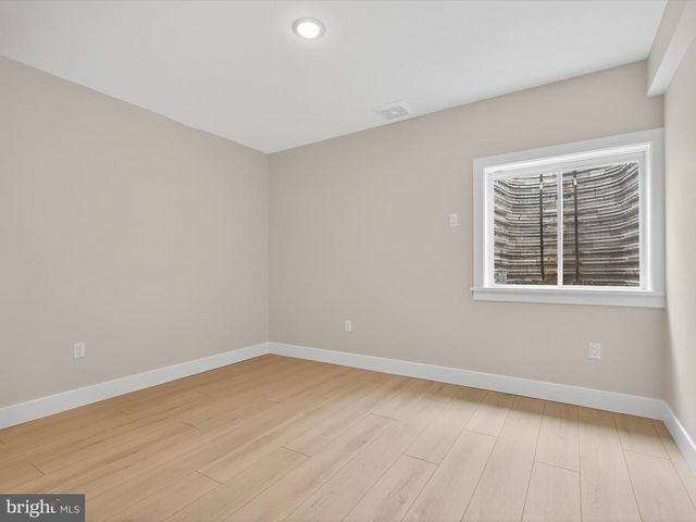 297 SARSEN DR, Lititz, PA 17543