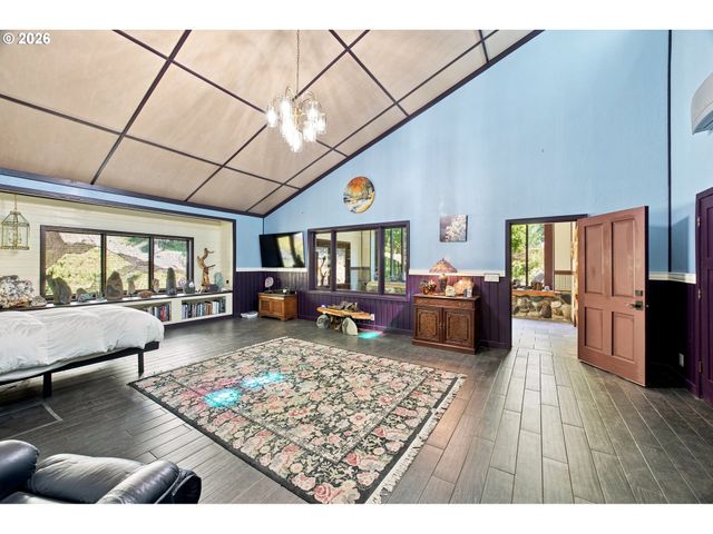 33195 Se HIGHWAY 224, Estacada, OR 97023