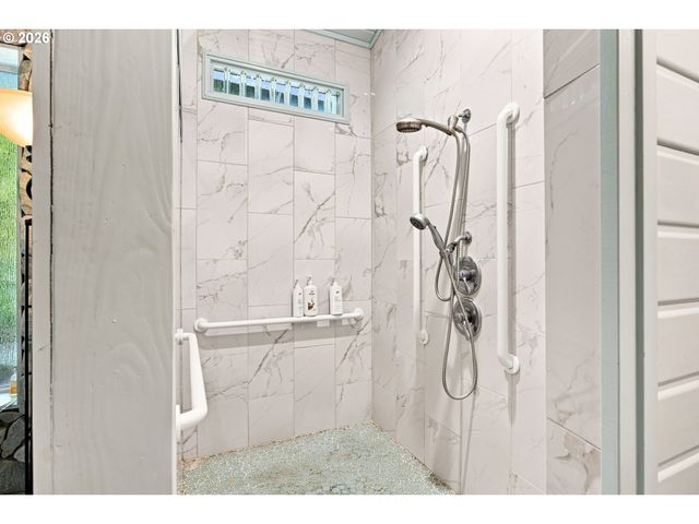 33195 Se HIGHWAY 224, Estacada, OR 97023