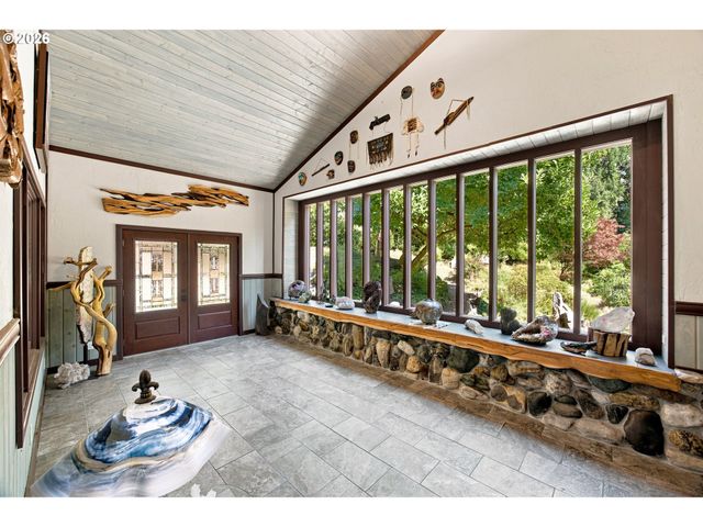 33195 Se HIGHWAY 224, Estacada, OR 97023