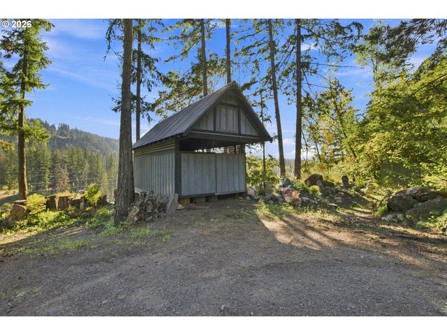 33195 Se HIGHWAY 224, Estacada, OR 97023