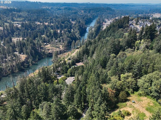 33195 Se HIGHWAY 224, Estacada, OR 97023