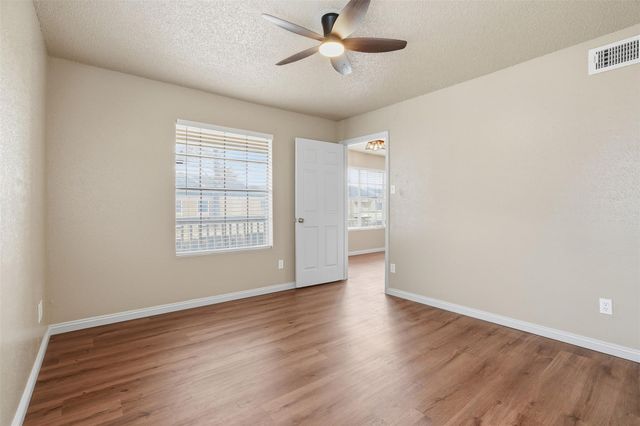 2750 Holly Hall Street 506, Houston, TX 77054