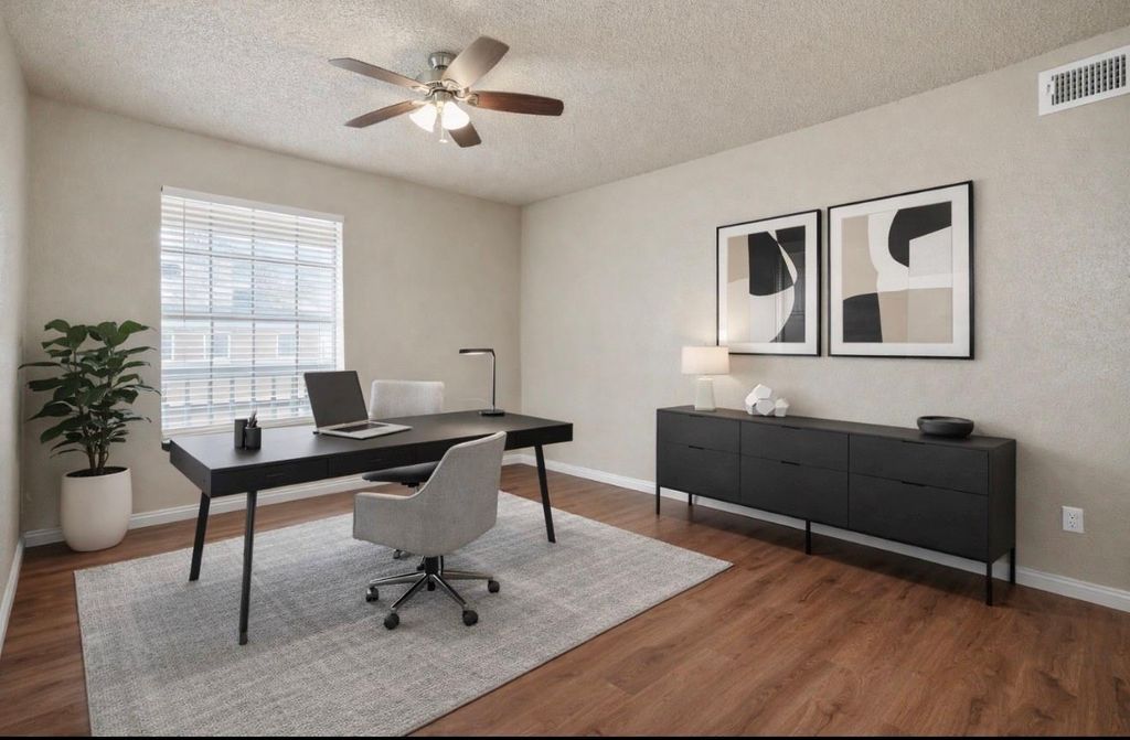 2750 Holly Hall Street 506, Houston, TX 77054