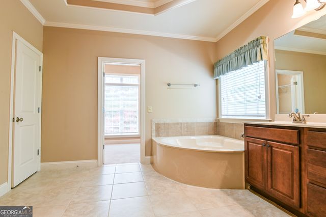 35 Nicklaus Circle, Social Circle, GA 30025