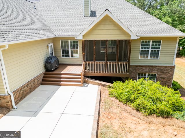 35 Nicklaus Circle, Social Circle, GA 30025