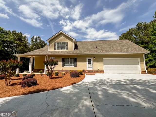 35 Nicklaus Circle, Social Circle, GA 30025