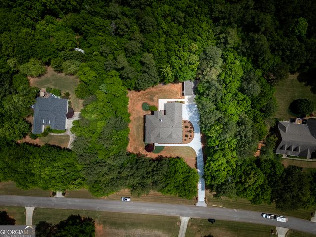 35 Nicklaus Circle, Social Circle, GA 30025