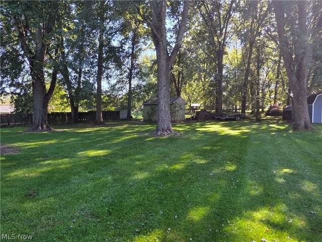 46429 Dogwood Circle, New Waterford, OH 44445