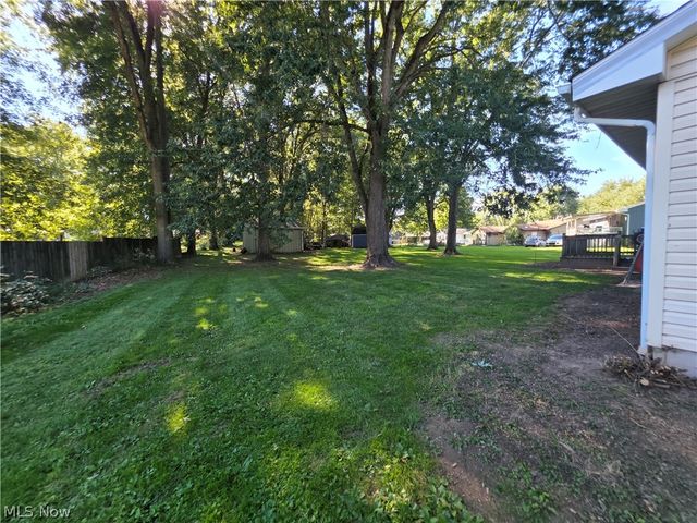 46429 Dogwood Circle, New Waterford, OH 44445