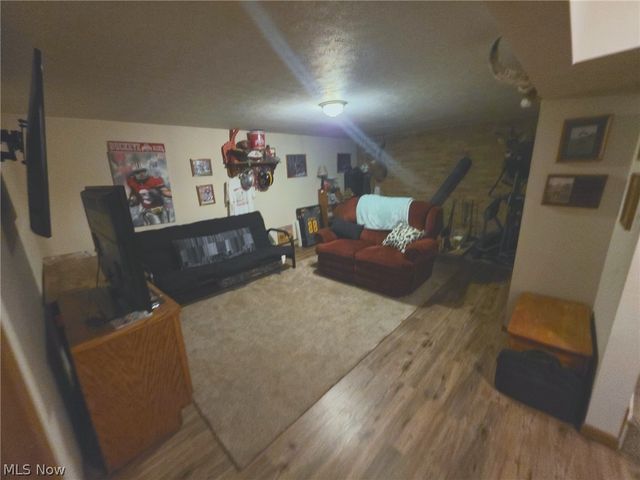 46429 Dogwood Circle, New Waterford, OH 44445