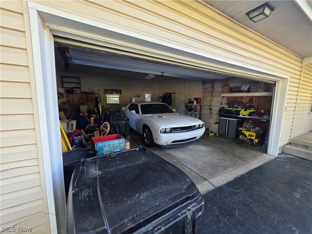 46429 Dogwood Circle, New Waterford, OH 44445