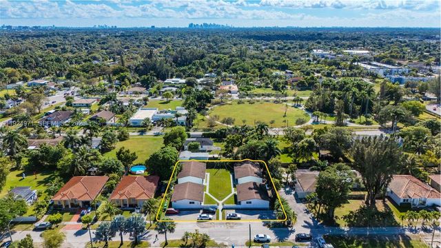 60 NW 161st St, Miami, FL 33169