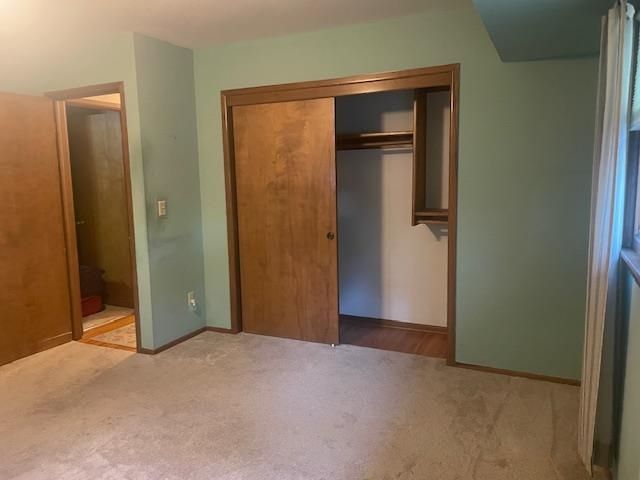 1413 N Westfield Ct, Wichita, KS 67212