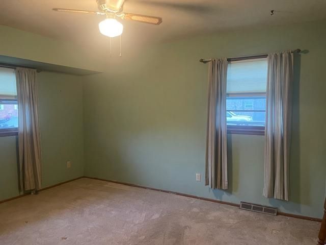 1413 N Westfield Ct, Wichita, KS 67212