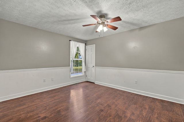 200 Graystone Dr, Gallatin, TN 37066