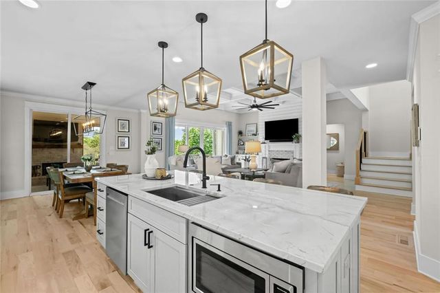 7350 Crestline Drive, Dawsonville, GA 30534