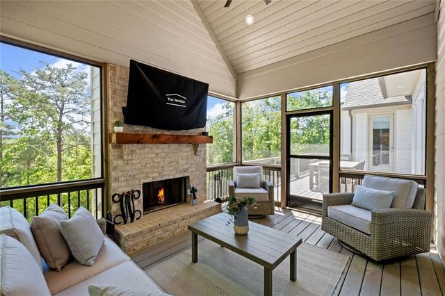 7350 Crestline Drive, Dawsonville, GA 30534