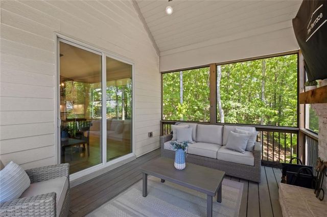 7350 Crestline Drive, Dawsonville, GA 30534