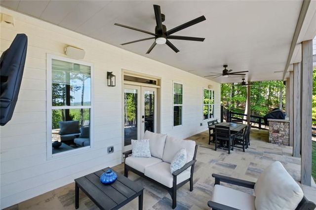 7350 Crestline Drive, Dawsonville, GA 30534