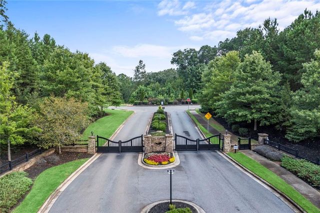 7350 Crestline Drive, Dawsonville, GA 30534
