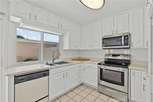 2901 S Sycamore B, Santa Ana, CA 92707