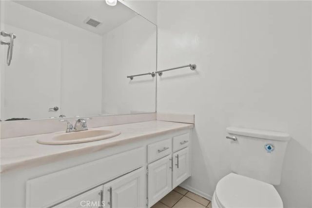 2901 S Sycamore B, Santa Ana, CA 92707