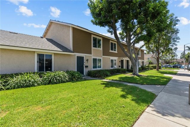 2901 S Sycamore B, Santa Ana, CA 92707