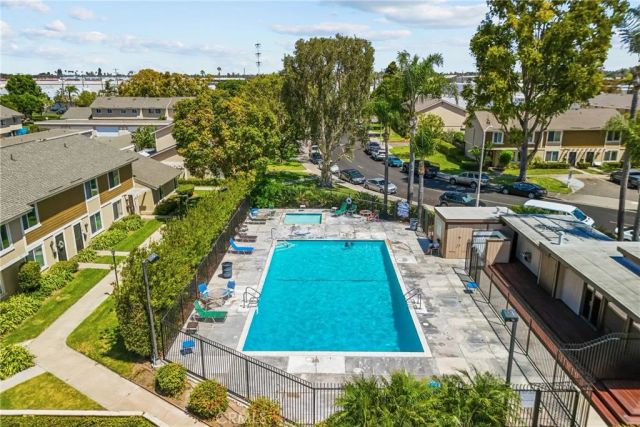 2901 S Sycamore B, Santa Ana, CA 92707