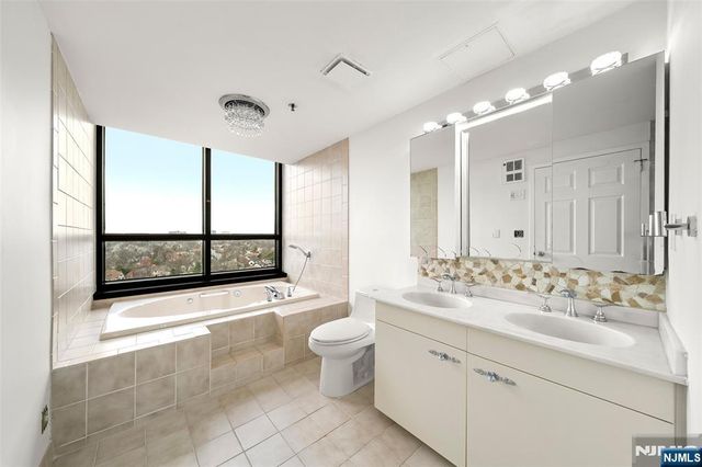 800 Palisade Avenue 1205, Fort Lee, NJ 07024