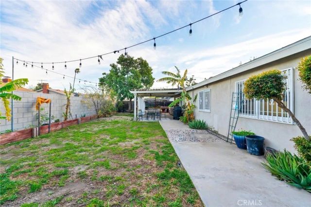 9087 Rosecrest, Fontana, CA 92335