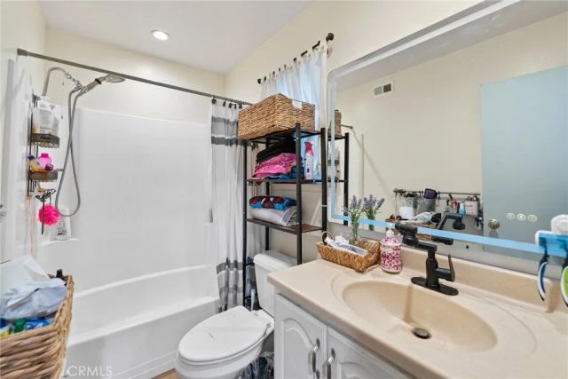 9087 Rosecrest, Fontana, CA 92335