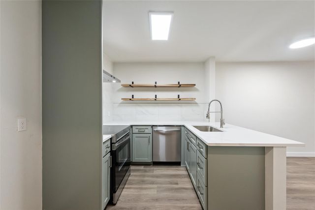 1000 S Mary Street, Arlington, TX 76010