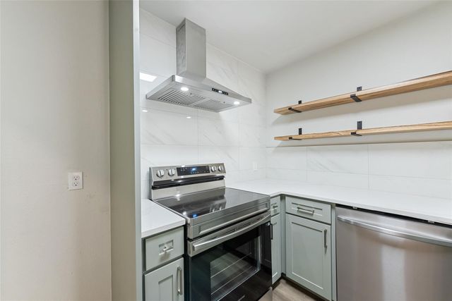 1000 S Mary Street, Arlington, TX 76010