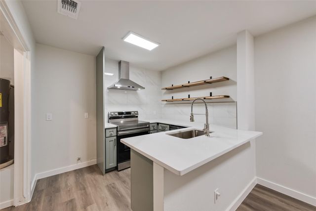 1000 S Mary Street, Arlington, TX 76010