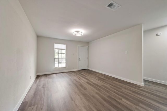 1000 S Mary Street, Arlington, TX 76010